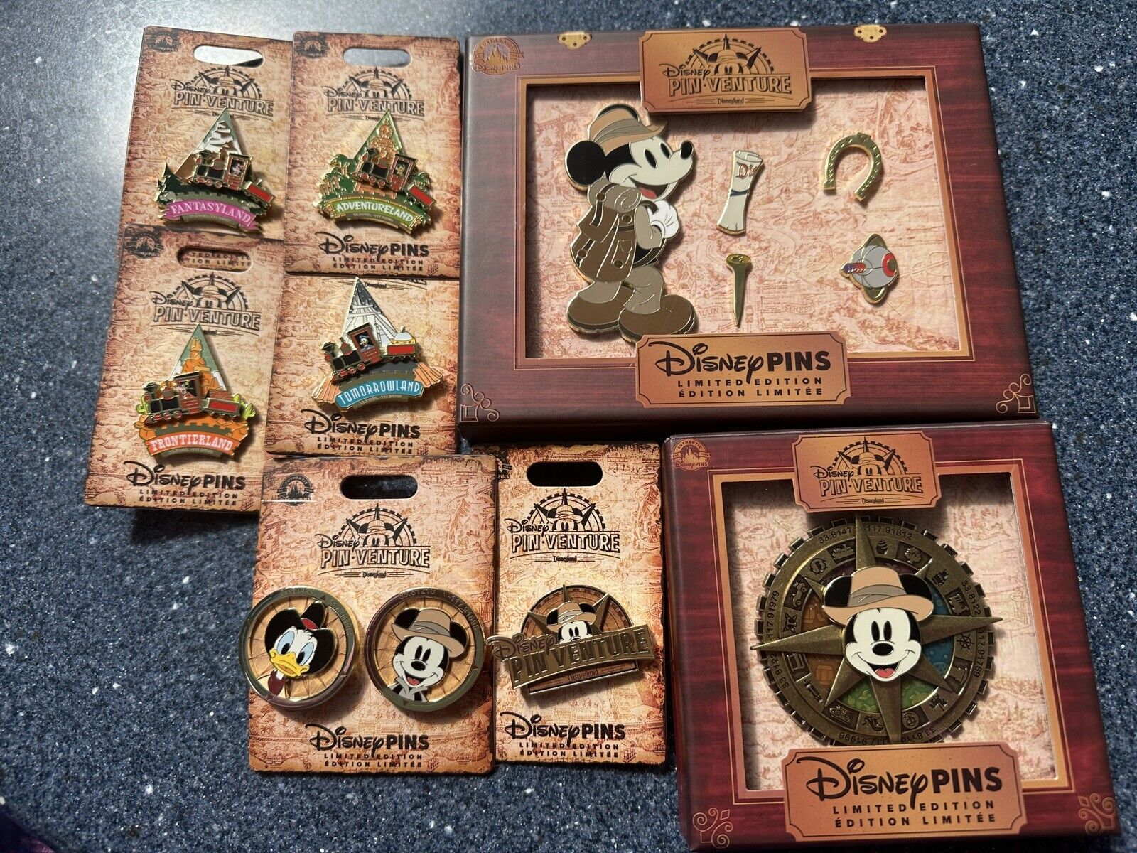 New 2024 Disney Parks pin\'venture Super Jumbo Mickey Mouse Compass Full Set