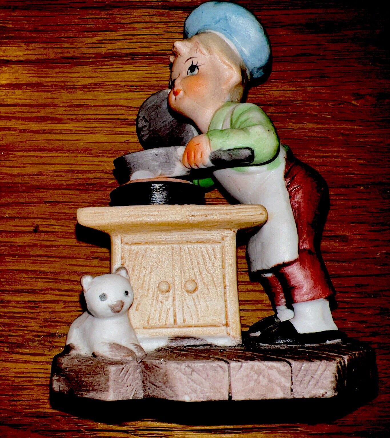 CeramicLITTLE BOY CHEF figurine,made inTaiwan by NANCO-Boy Opens PanLid onStove