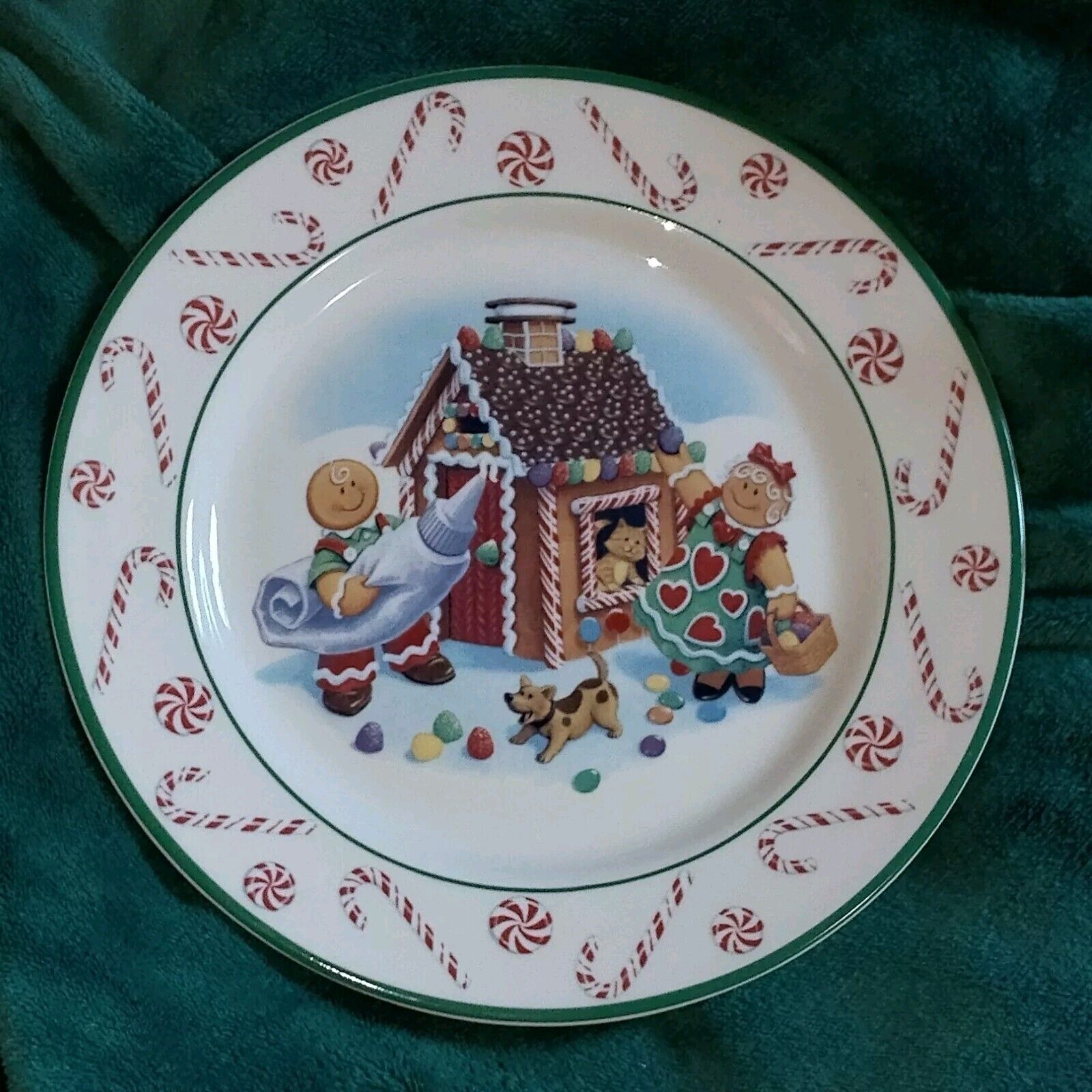 Longaberger Holiday Plate 2000 Roger and Ginger Bread House Candy Canes 