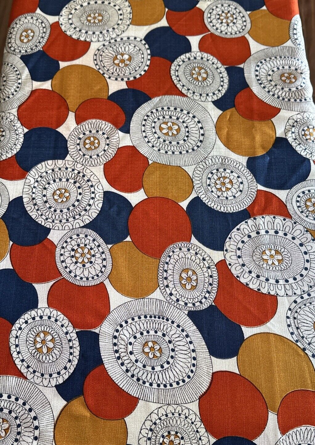 Vtg Exquisite Japanese Silk Fabric W45”xL3Y Daisies Red White Gold Blue Circles