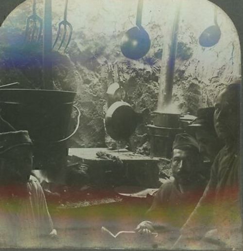 1918 SALONIKI FRONT MACEDONIA UNDERGROUND TRENCH KITCHEN STEREOVIEW 20-44