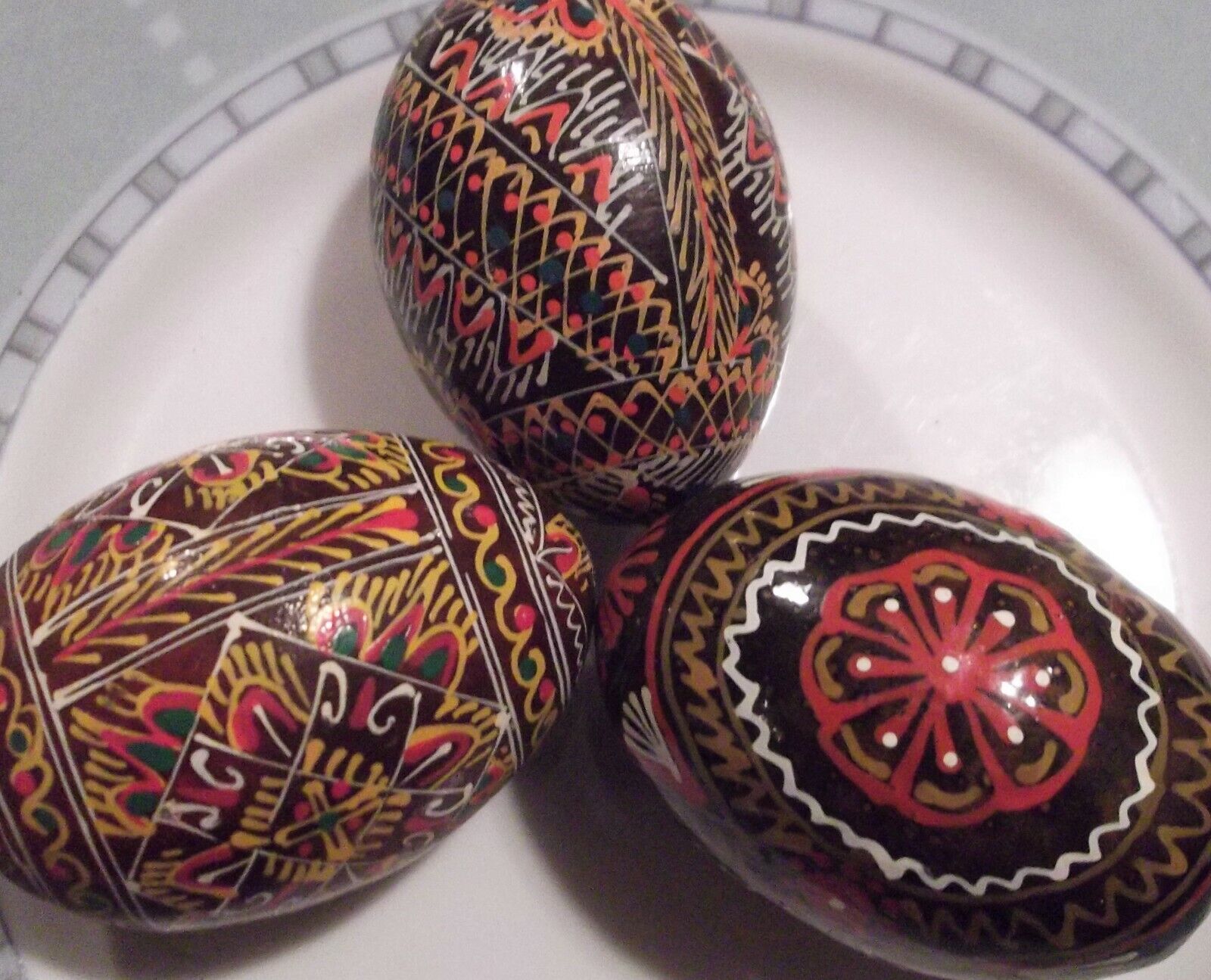 3 PC. Lot Vintage Ukrainian Wooden Wood Pysanky Hand Painted Eggs 2.5\