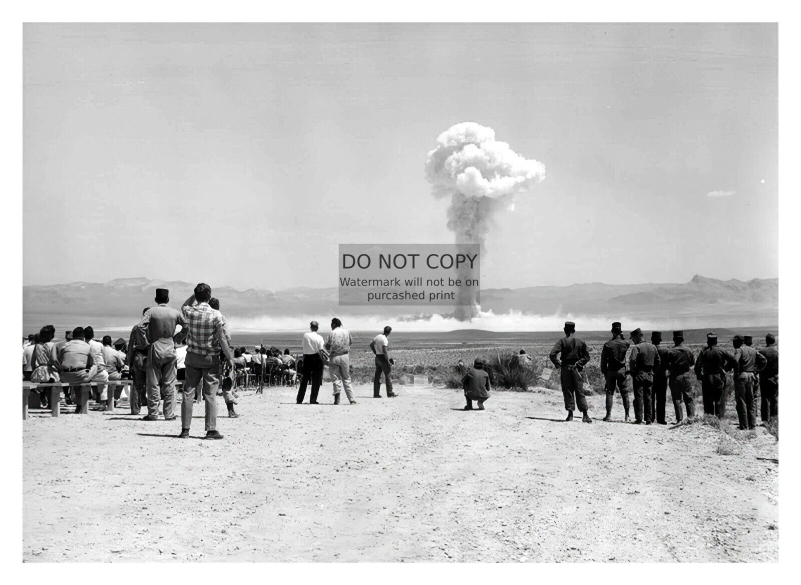 TOURISTS AND SOLDIERS WATCH NUCLEAR BOMB TEST IN NEVADA 5X7 PHOTO
