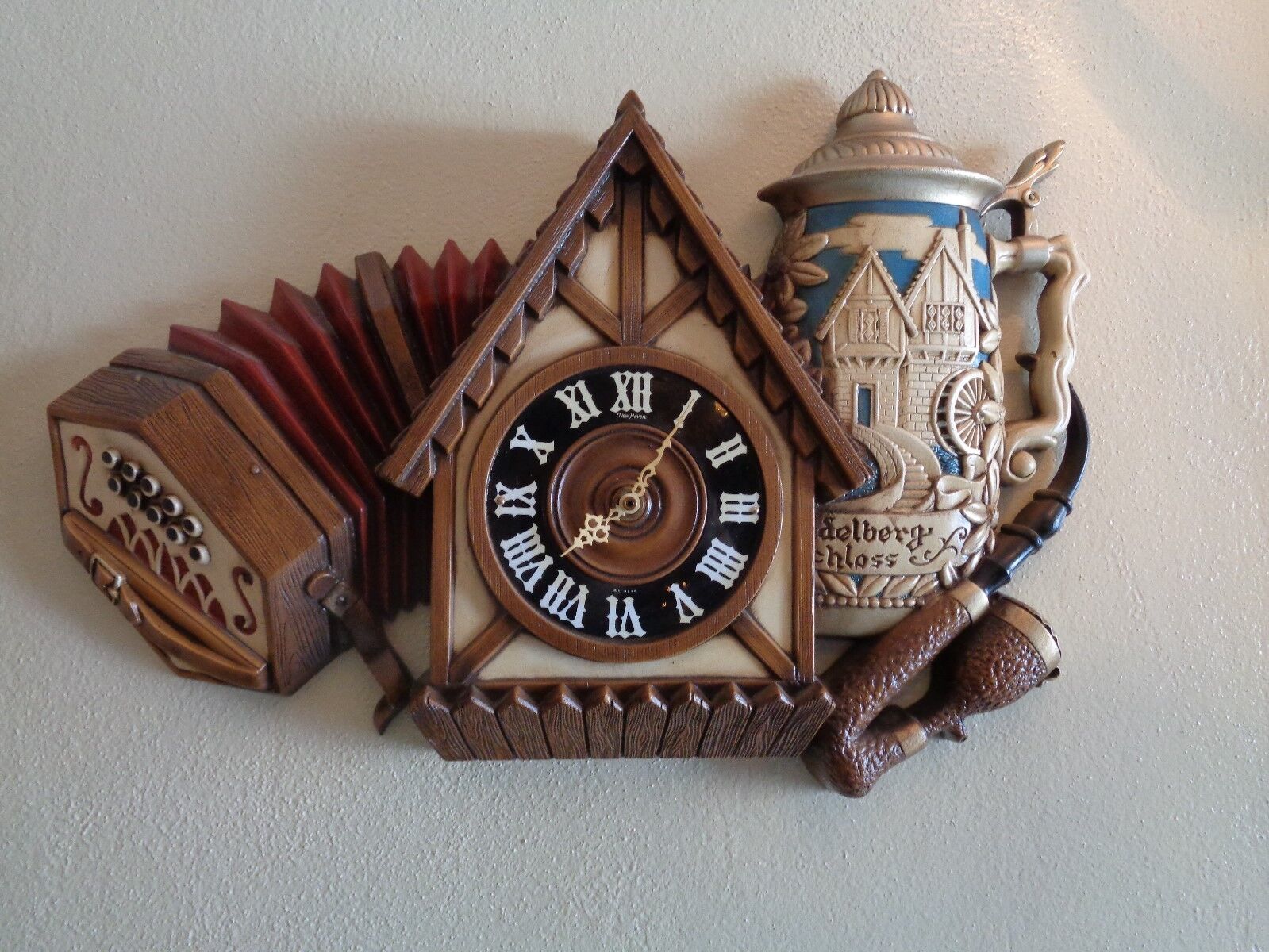 Bavarian Wall Clock Burwood 05676 Squeezebox Chalet Stein Vintage USA 1974 PARTS