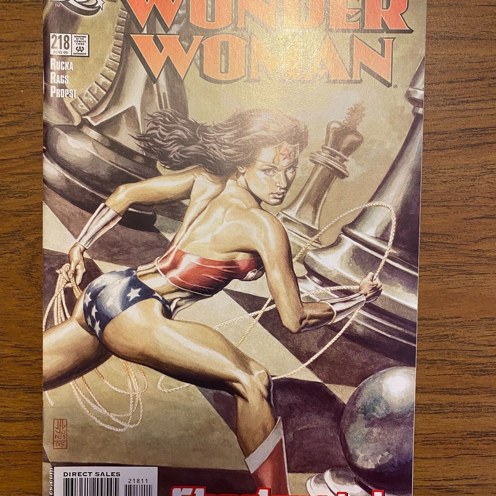 DC Comics Wonder Woman #218 (August 2005)