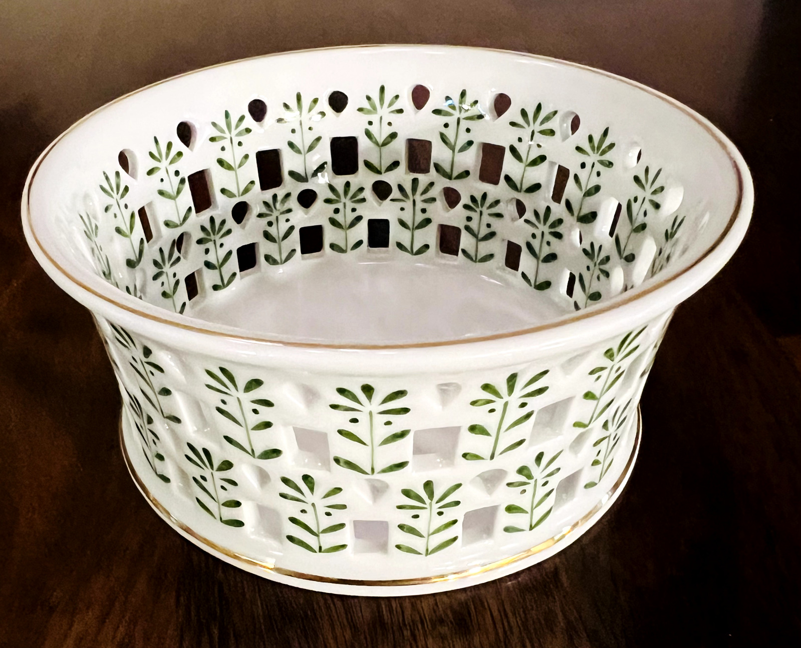 Andrea by Sadek Round Lattice Bowl with Green and Gold Accents