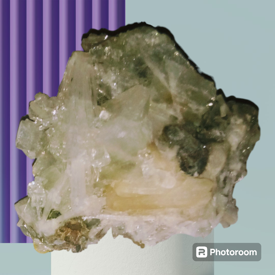 Fluorapophyllite, Stilbite & Colemanite India ID # (in0002)