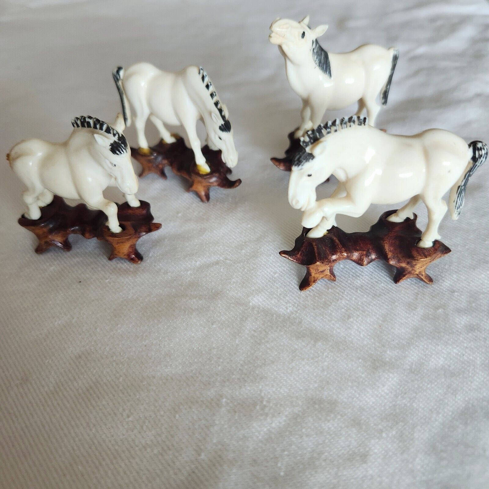 4 Miniature Chinese Horses On Wood Base Vintage 2