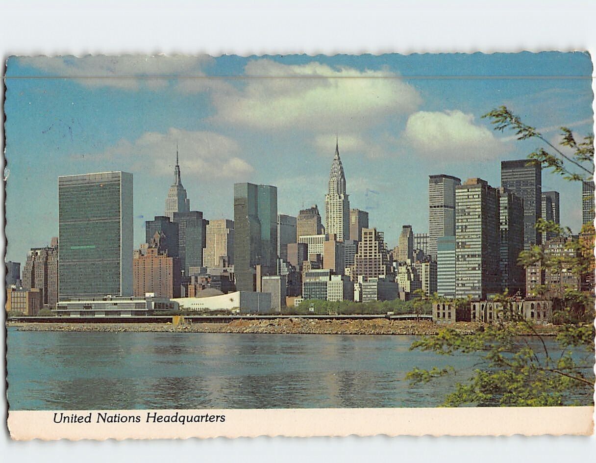 Postcard The United Nations Headquarters New York City New York USA