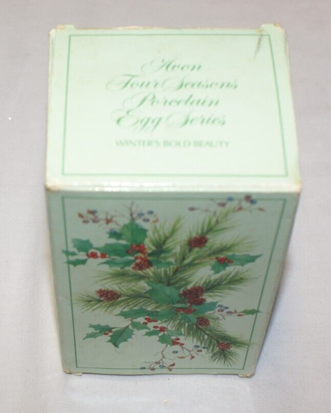 VTG Avon Porcelain Egg Winter Sparkles with Bold Beauty Cardinals Christmas 1984