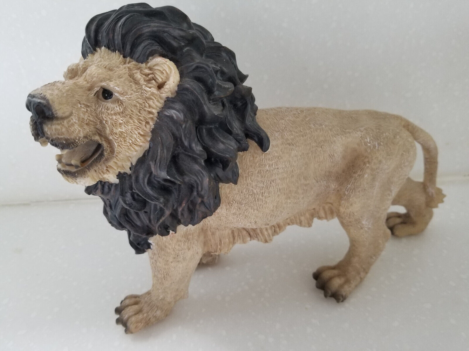 Roaring Lion Figurine Hard Plastic Beige with Dark Brown Full Mane 9\