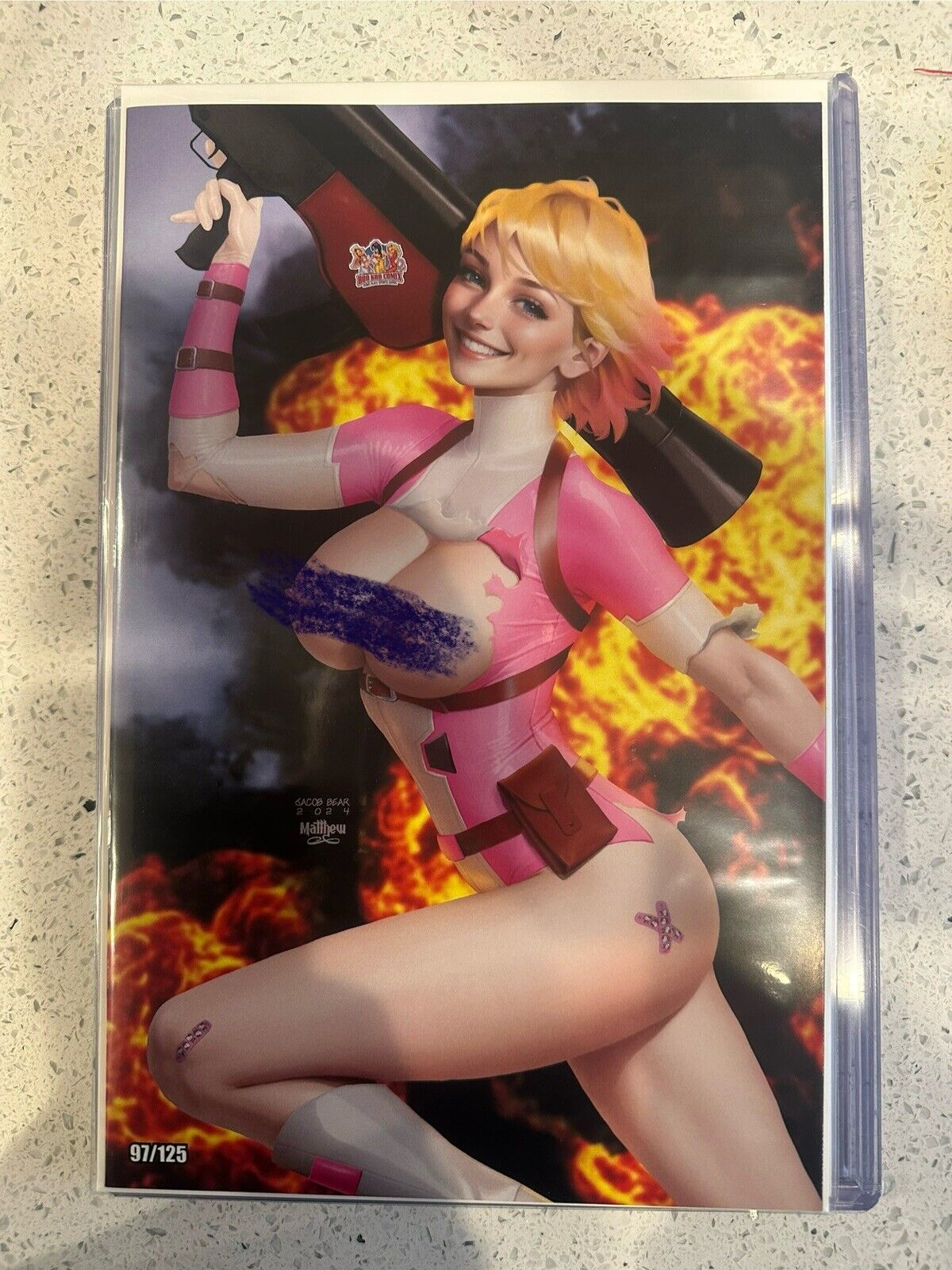 Bear Babes Preview Gwenpool No Top Battle Damage Variant 97/125