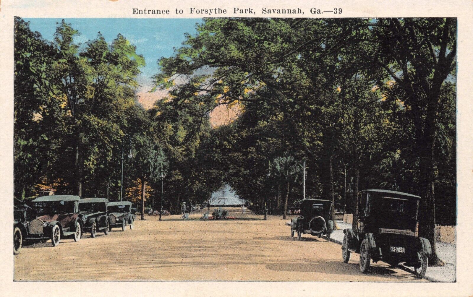 GA~GEORGIA~SAVANNAH~ENTRANCE TO FORSYTH PARK~OLD CARS~C.1925
