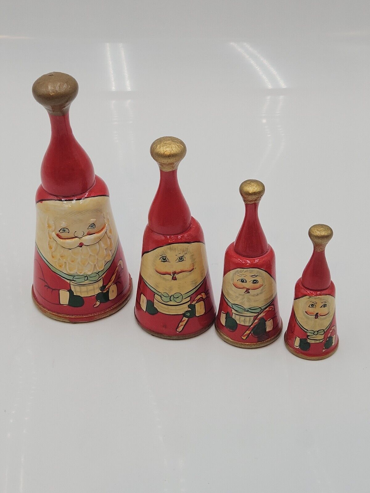 Set Of 4 Descending Santa Bells Made Of Wood Painted Christmas Vintage Decor