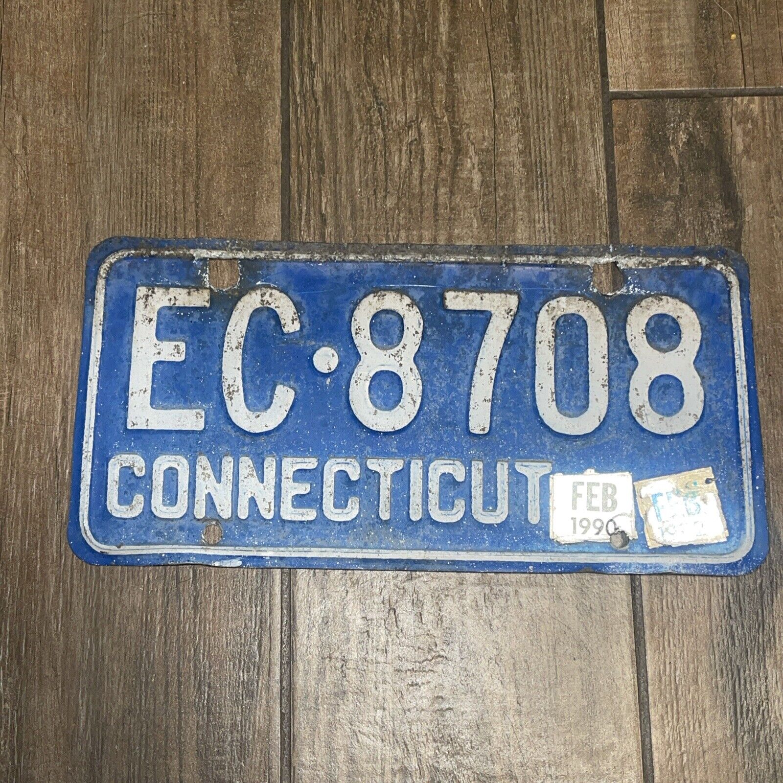 70s -80s CONNECTICUT license plate – SUPERB ORIGINAL vintage auto tag