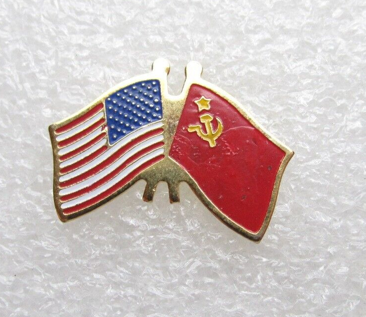 Vintage American & USSR Flag Lapel Pin (C245)