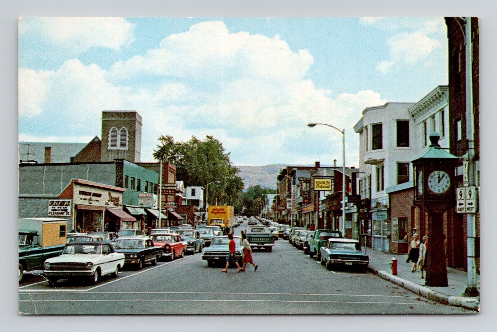 Postcard Main Street Bennington Vermont VT, Vintage Chrome J13