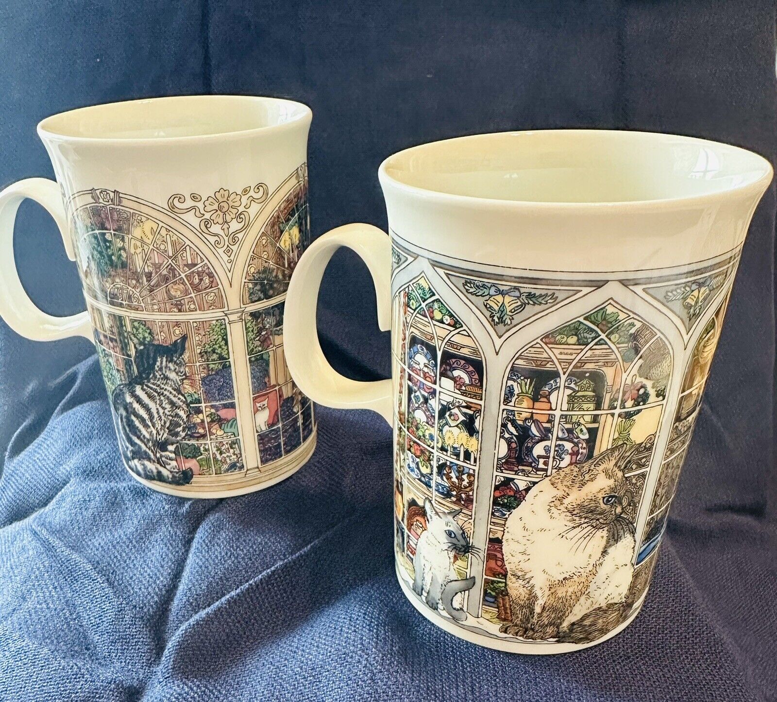 Dunoon Lot Of 2 Christmas Cat 4” Mugs designed by Sue Scullard, Made In Scotland