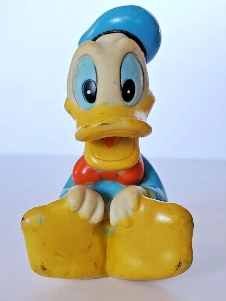 Vintage Walt Disney Productions Squeeze Toy Donald Duck Made In Hong Kong Vtg 4.