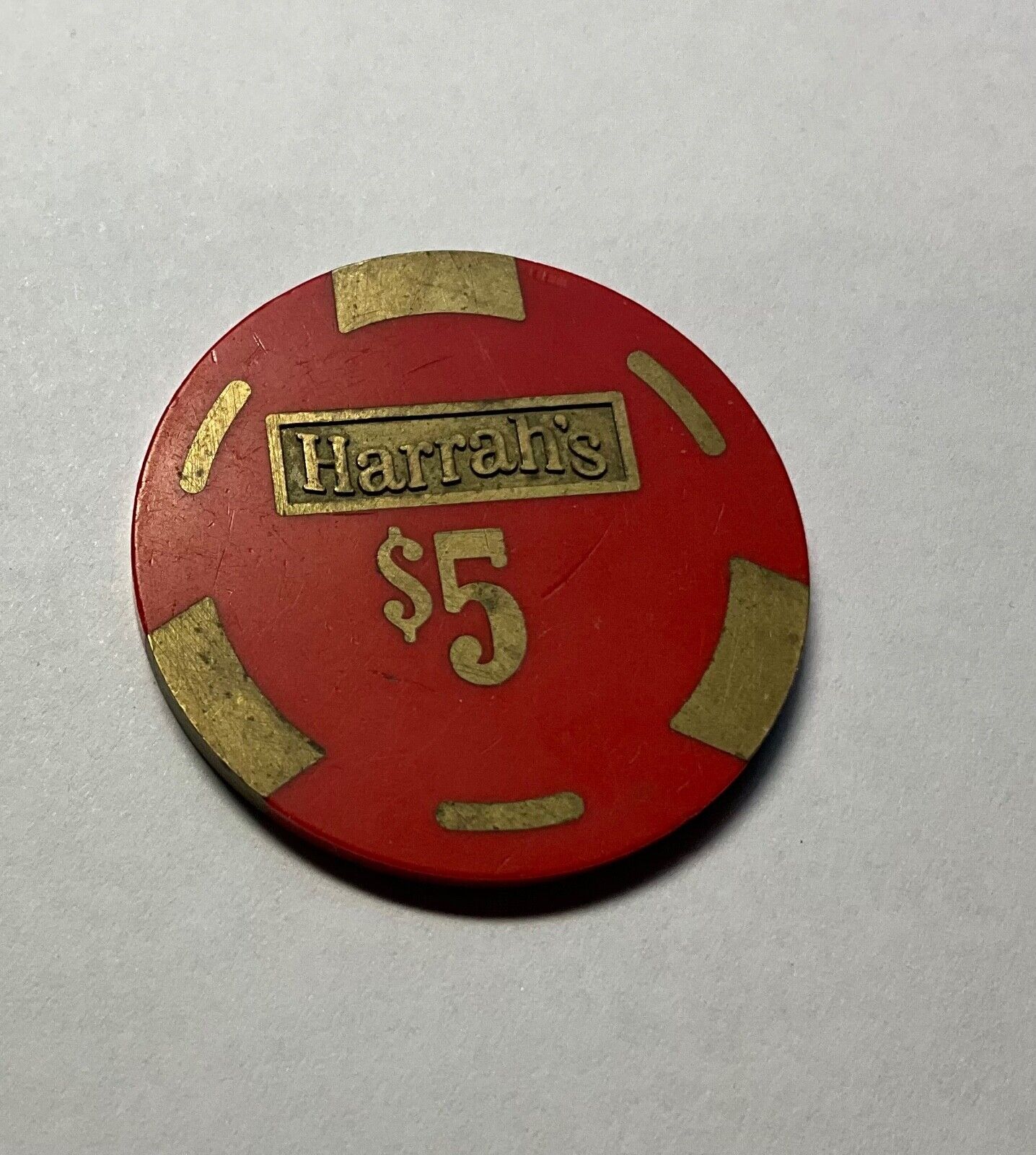 Reno Nevada Harrah\'s $5 Casino Gaming Chip Red Brass Inlay