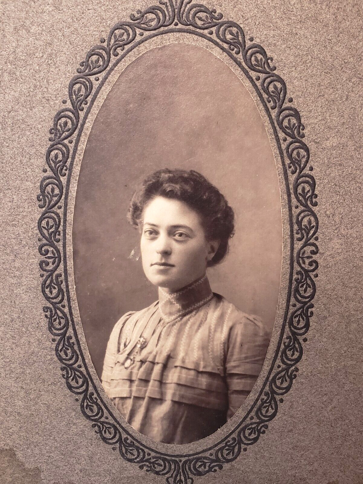 Antique Cabinet Card | Lovely Young Woman Short Hair in Period Dress