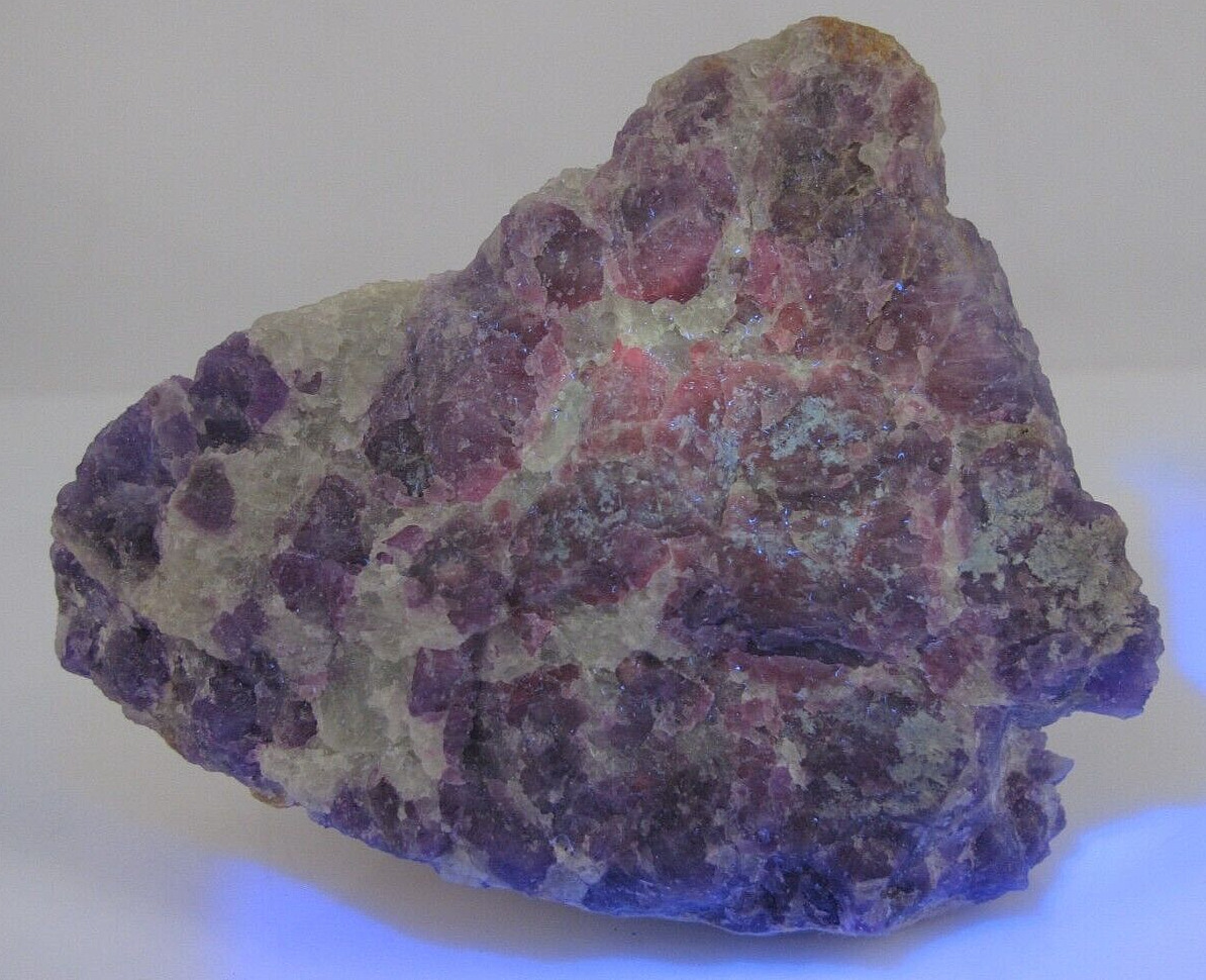Natural Fluorescent Hackmanite Mineral SpecimenGloving UVReactive Gem@Afgh 128gm