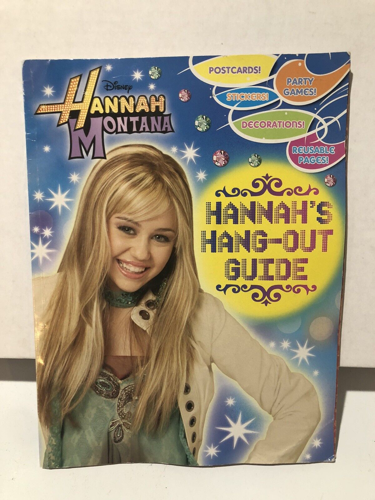 Disney's Hannah Montana - Hannah's Hang-out Guide (Miley Cyrus) Softcover