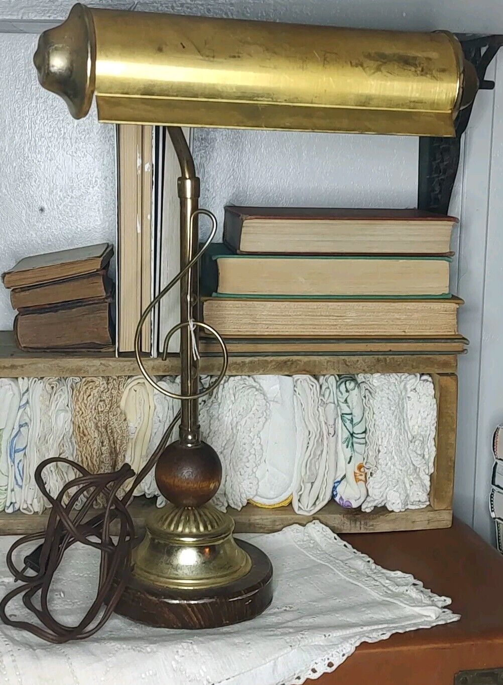 Vintage Brass Treble Clef Music Table Lamp - Piano/Banker MCM