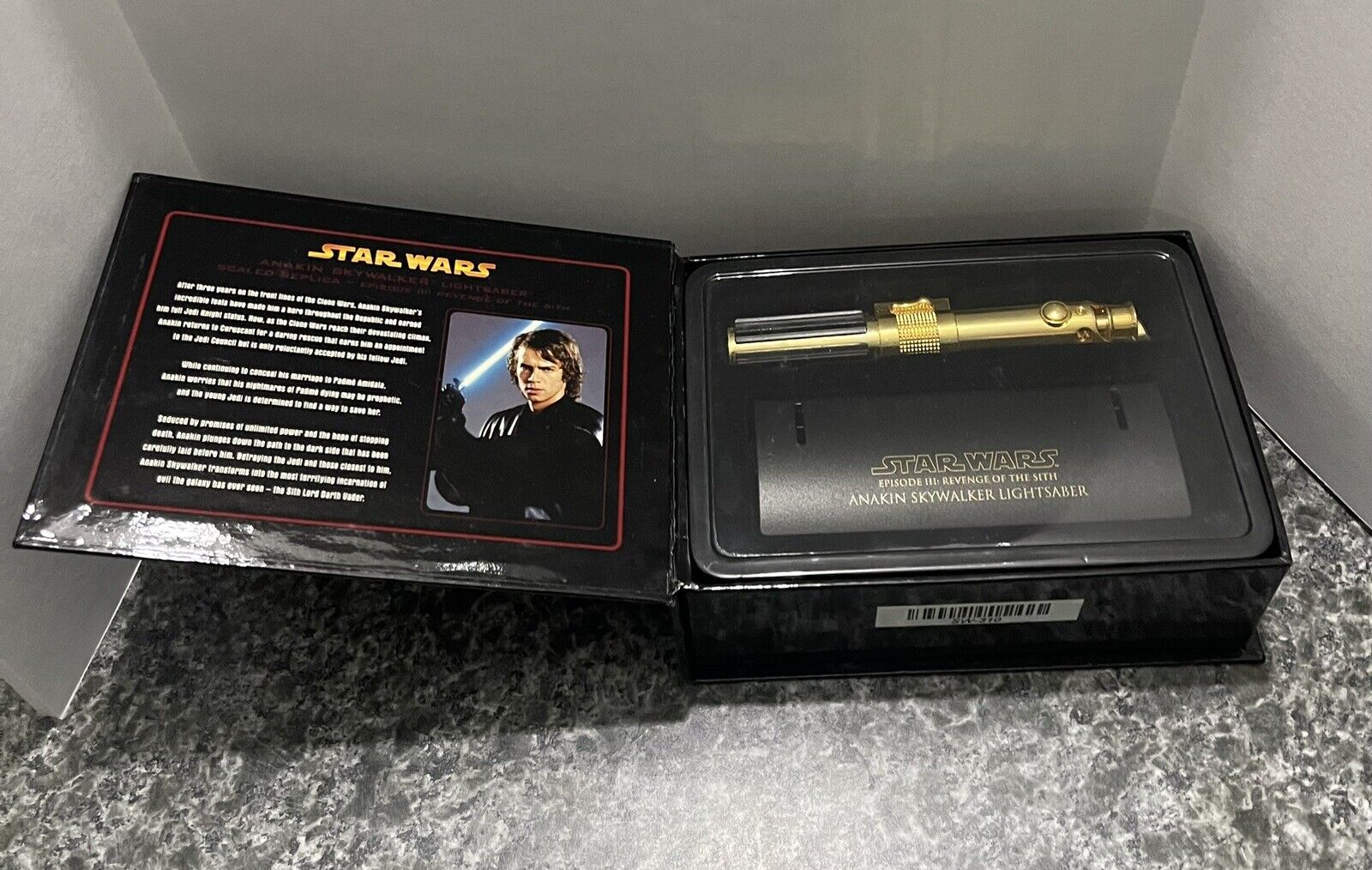 Star Wars-Master Replicas-Anakin Skywalker Lightsaber .45 Scale-SW-310
