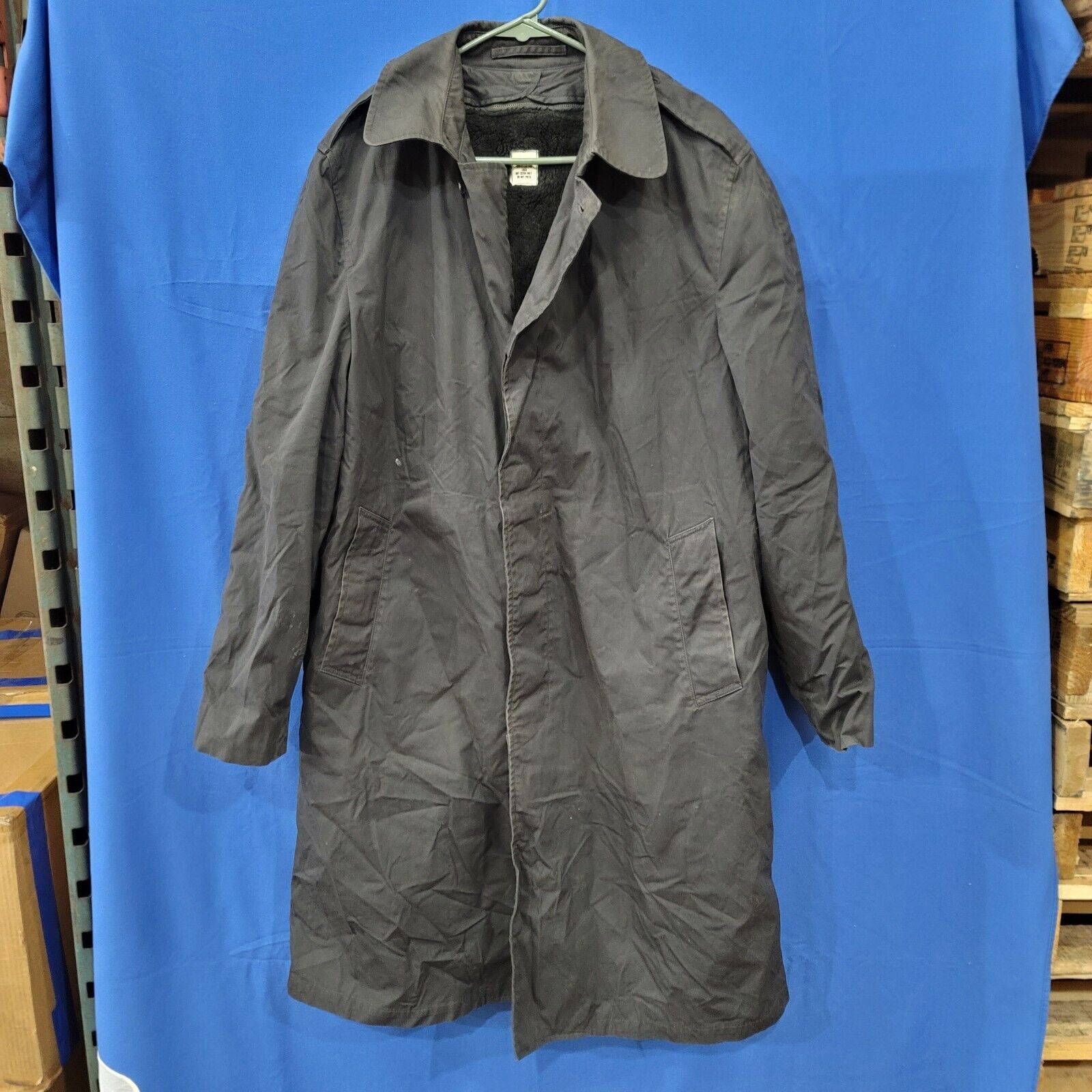 VINTAGE Military Issue Raincoat Mens Size 42L Black