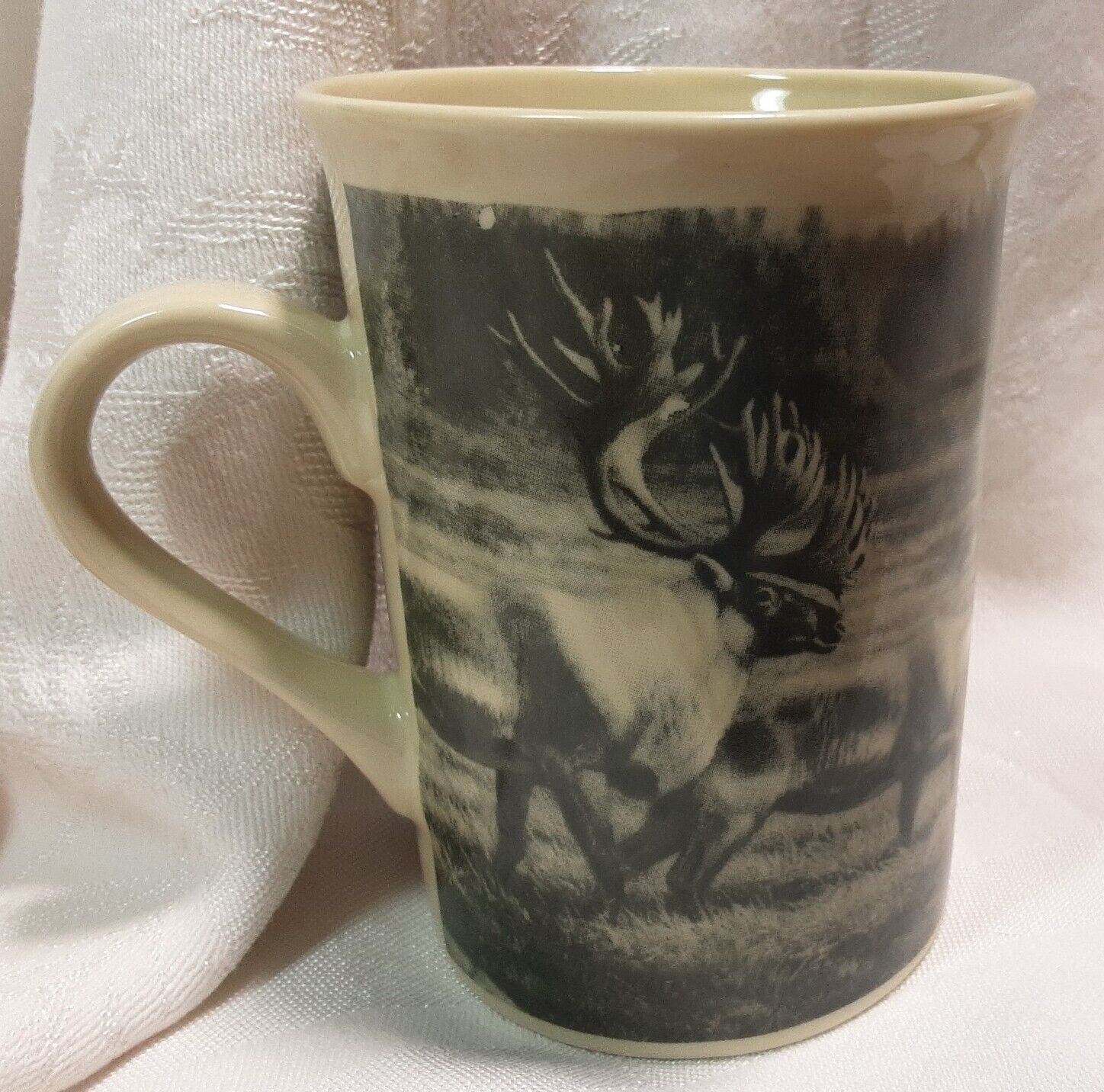 Caribou Coffee Tea Mug Cup Field & Stream Hunting Design Pac EUC Father\'s Day 
