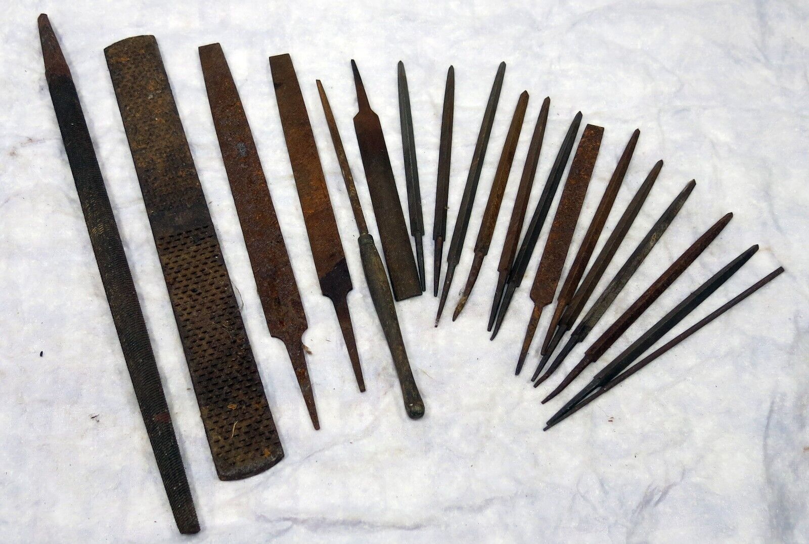 Antique or vintage wood/metalworking files and rasps 19 piece lot