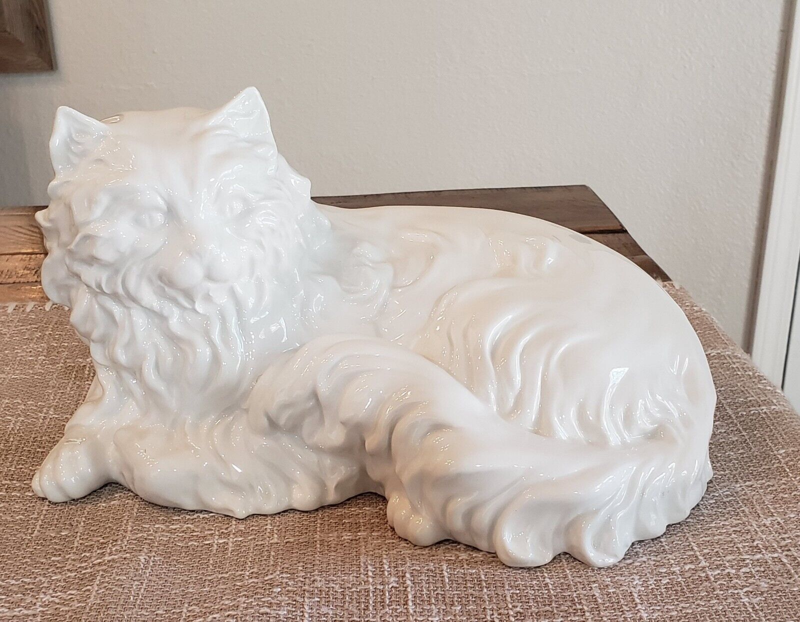 Large White Persian Cat Figurine Ceramic Statue 12\