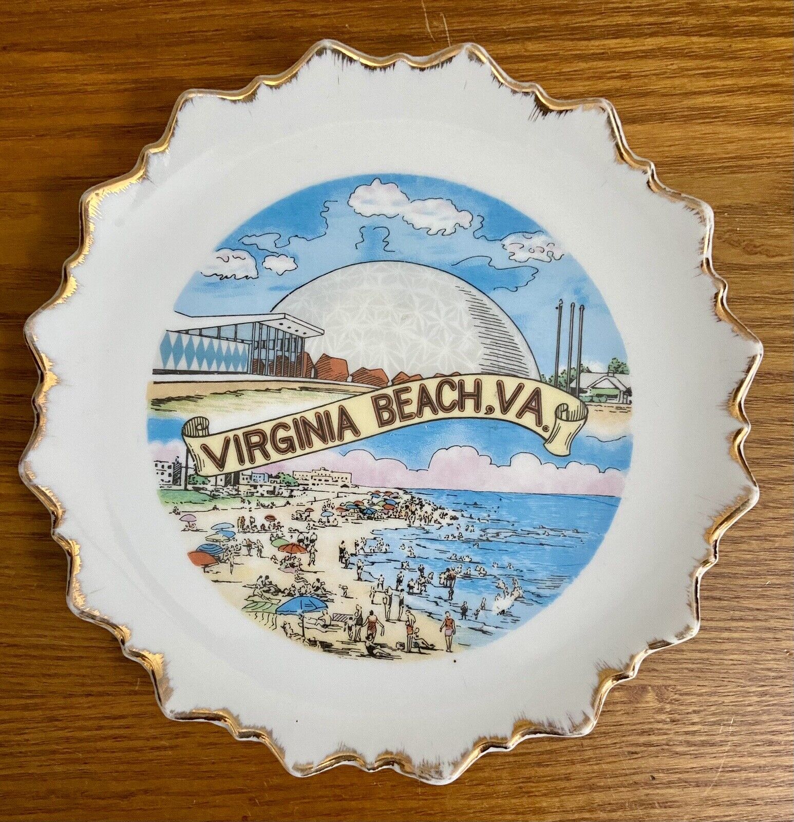 Vintage Collector 7“ Plate Virginia Beach, VA  Popular Landmarks Dome Gold Edged