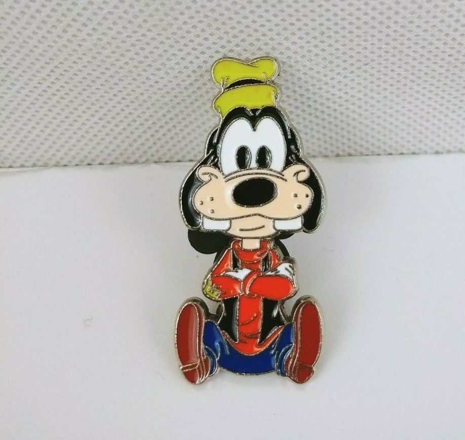 2009 Walt Disney Goofy Lapel Pin