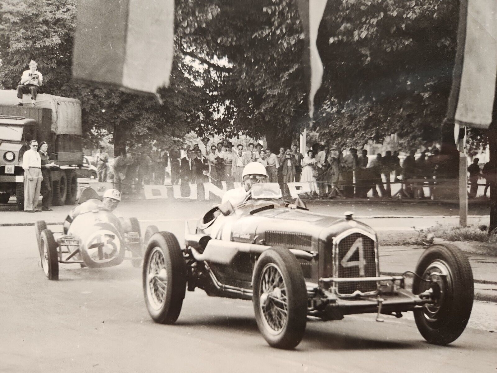 Vintage Press Photograph Melbourne  grand prix Albert Park 1950s