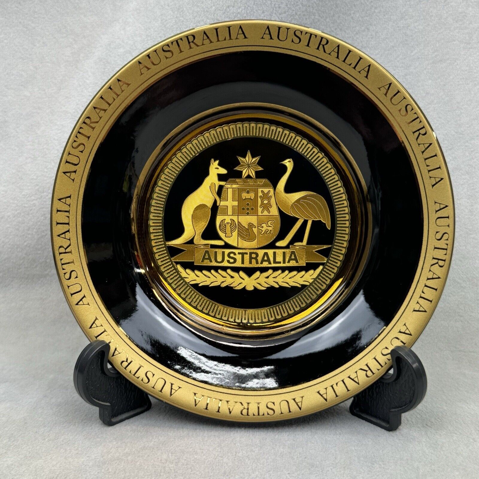 Australia Souvenir Plate Black Gold Plated Coat of Arms Emu Kangaroo Box & Stand