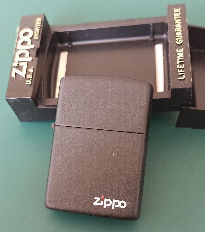 1991 Zippo lighter black matte model 218Z commemorative 1932-1991 vintage NOS