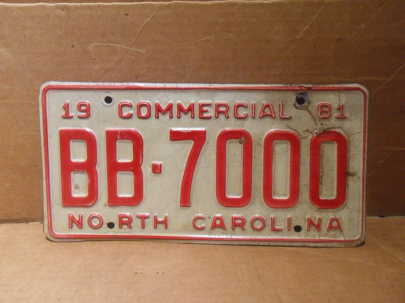 1981 NORTH CAROLINA NC COMMERCIAL LICENSE PLATE TAG BB-7000 ORIGINAL STAMPED