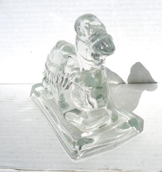 VINTAGE SHRINERS MASONIC GLASS CAMEL PAPERWEIGHT 1971 - L. E. SMITH GLASS CO