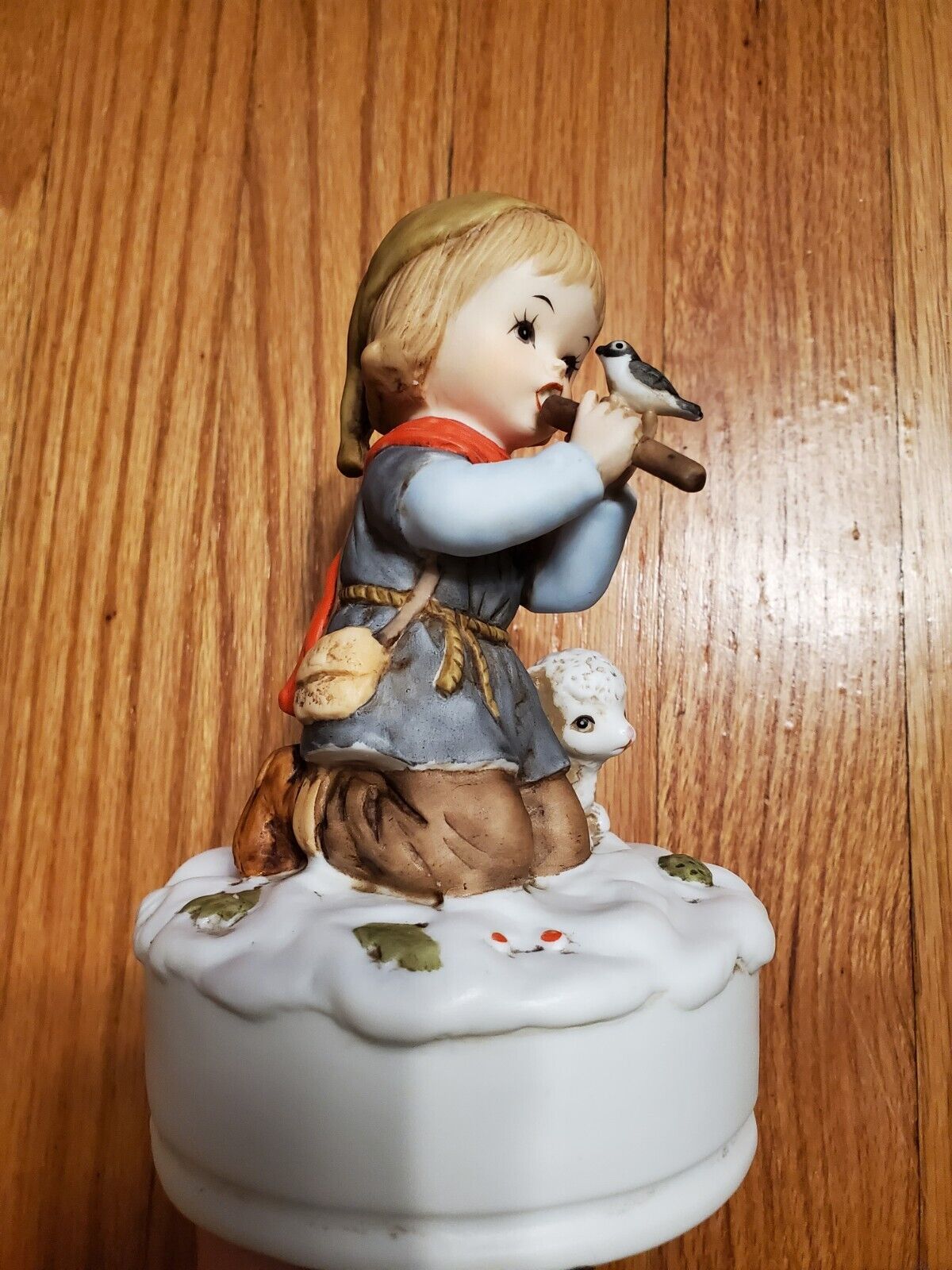 Vtg 1984 Enesco Wind-Up Musical Figurine - Plays Joy to the World Tested/Works