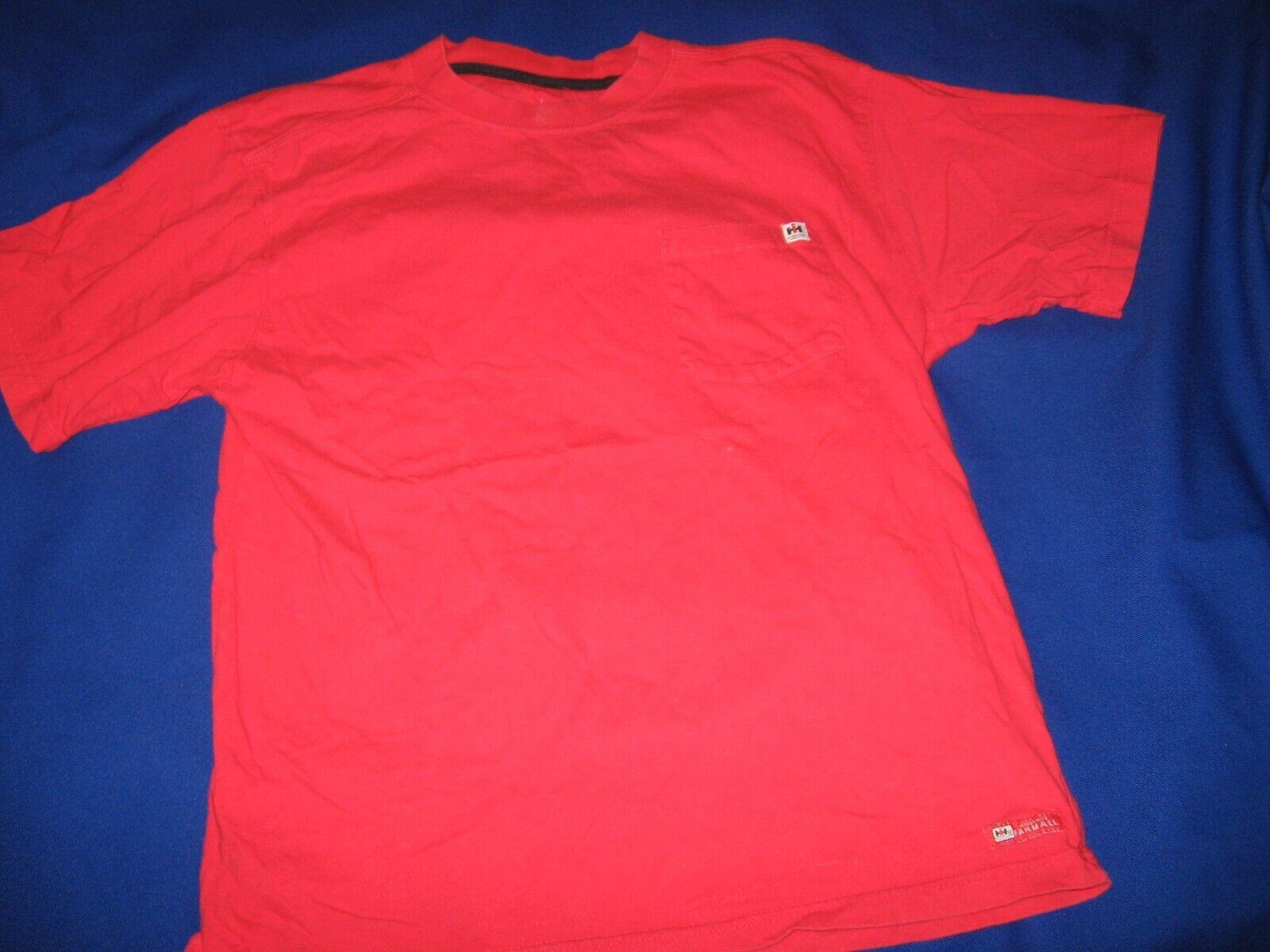 International Harvester Farmall Licensed T-Shirt Red Men\'s Medium
