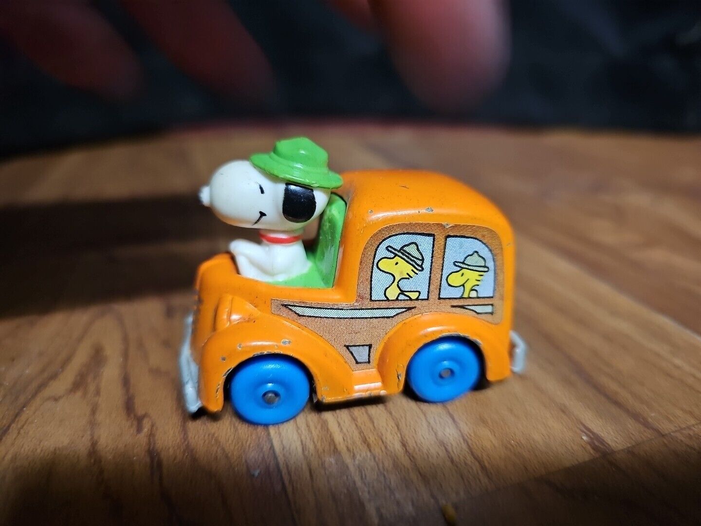 Vintage 1966 Snoopy United Feature Syndicate Peanuts Diecast Toy Car