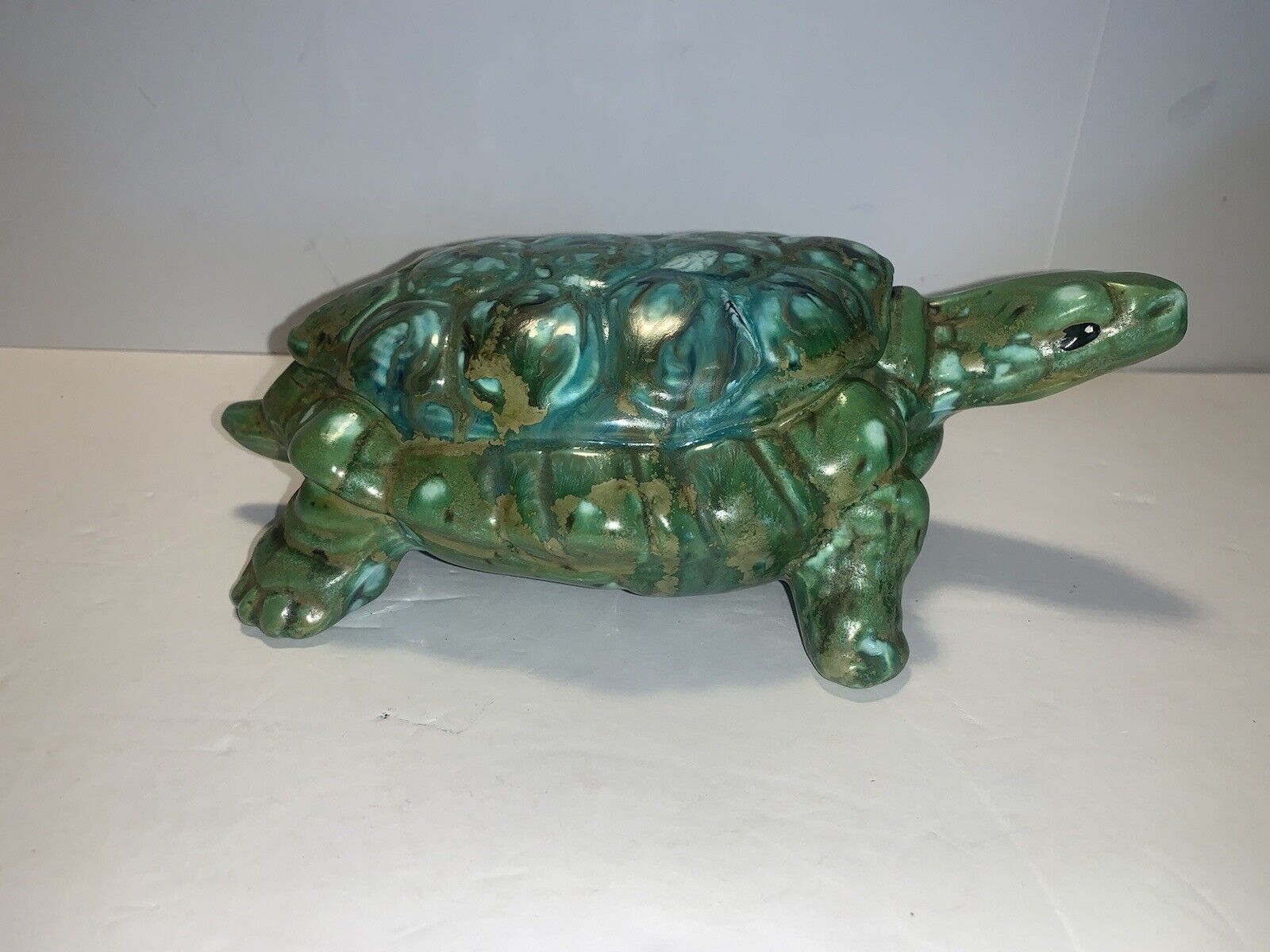 Vtg. 1950’s ceramic Medium Sz Hand Painted green/turquoise blue turtle Figurine