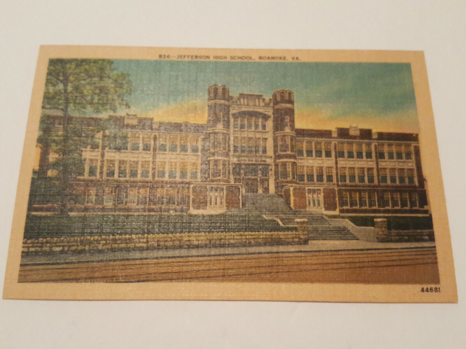 1940s VIRGINIA postcard JEFFERSON  HIGH SCHOOL BUILDING Roanoke VA streetview
