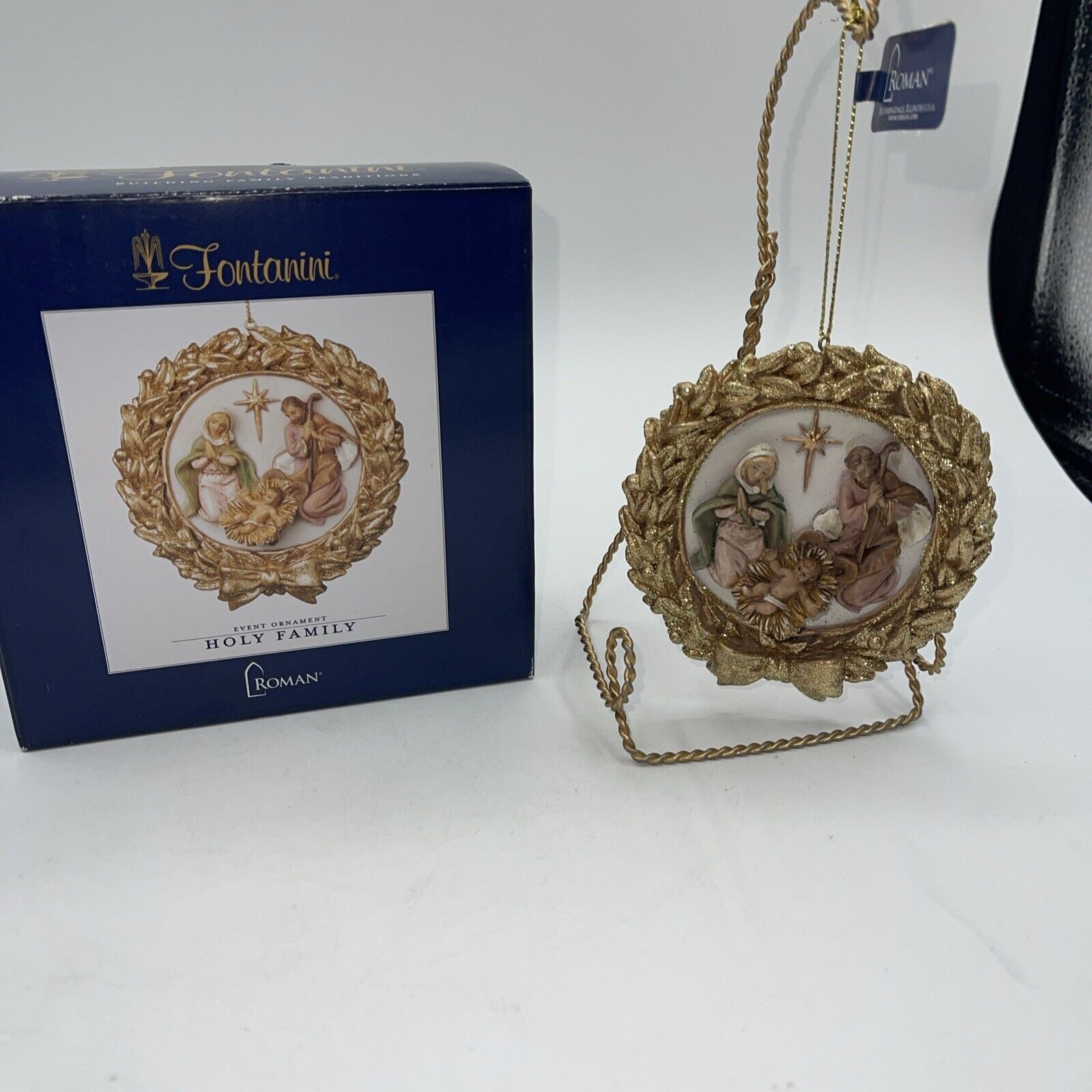 Fontanini Made In Italy \'Holy Family In Gold Wreath\' 2023 Event Ornament NIB