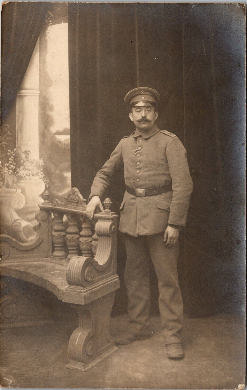 STUDIO PORTRAIT OF A HANDSOME EUROPEAN SOLDIER : VINTAGE RPPC  (1916) 
