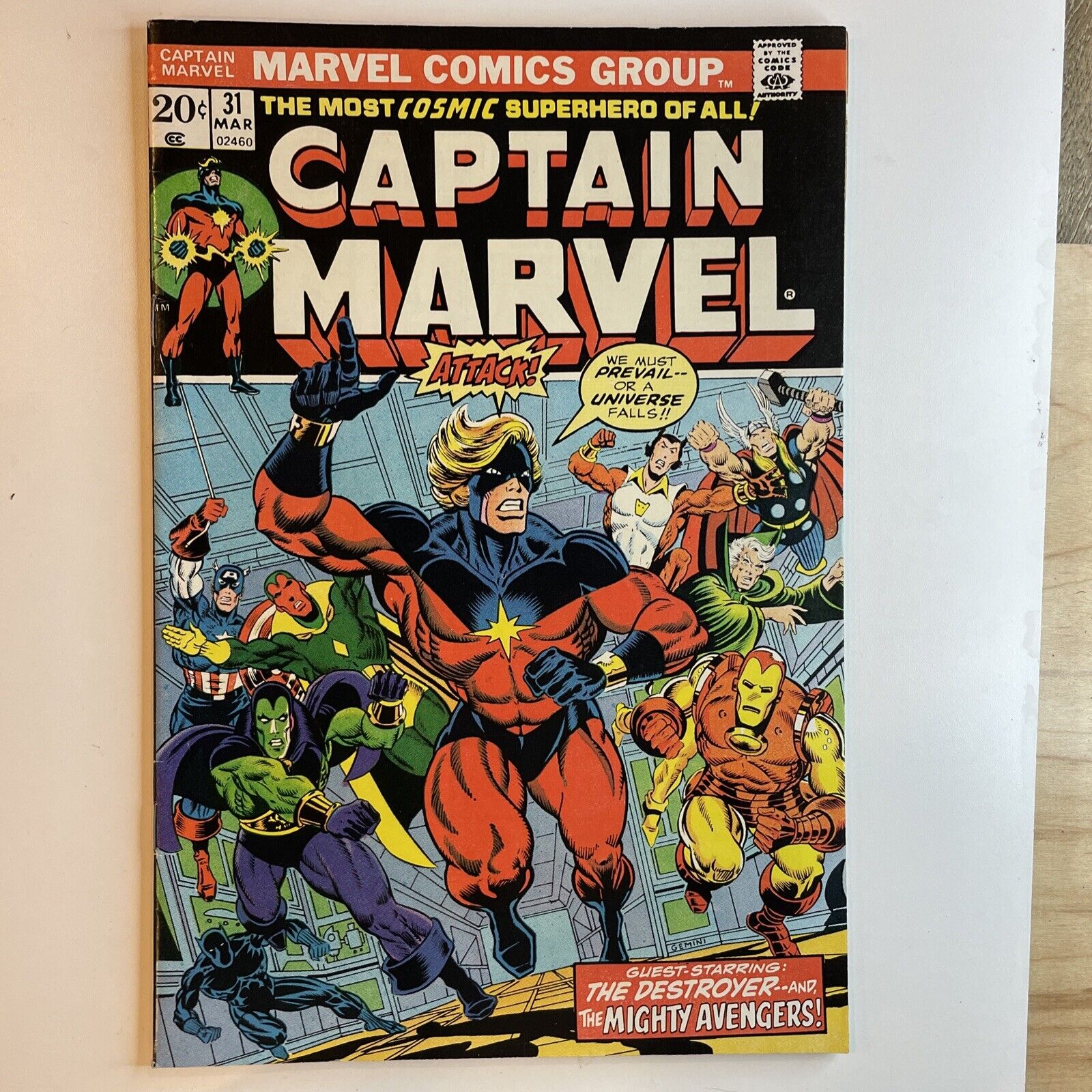 Captain Marvel #31 Comic VG/VF+ Marvel Featuring Thanos, Avengers Jim Starlin