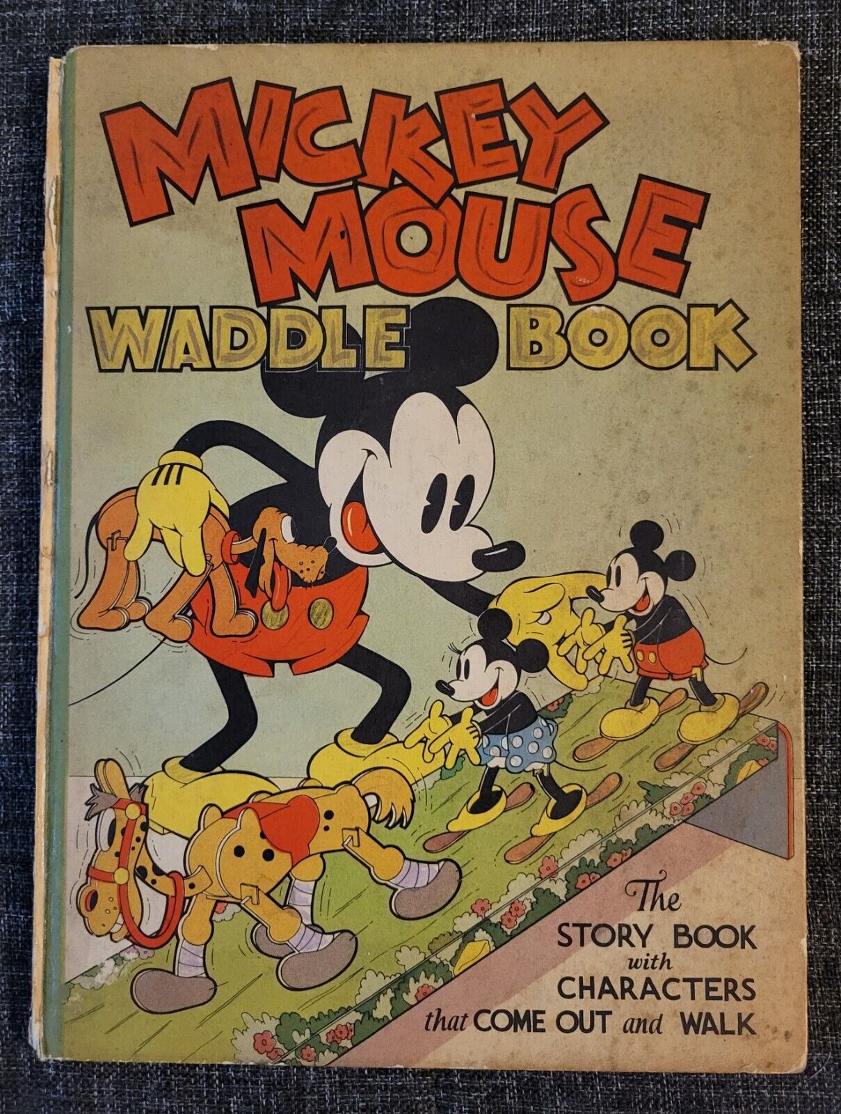 Mickey Mouse Waddle Book, Walt Disney Studios 1934 - No Cut Out Characters