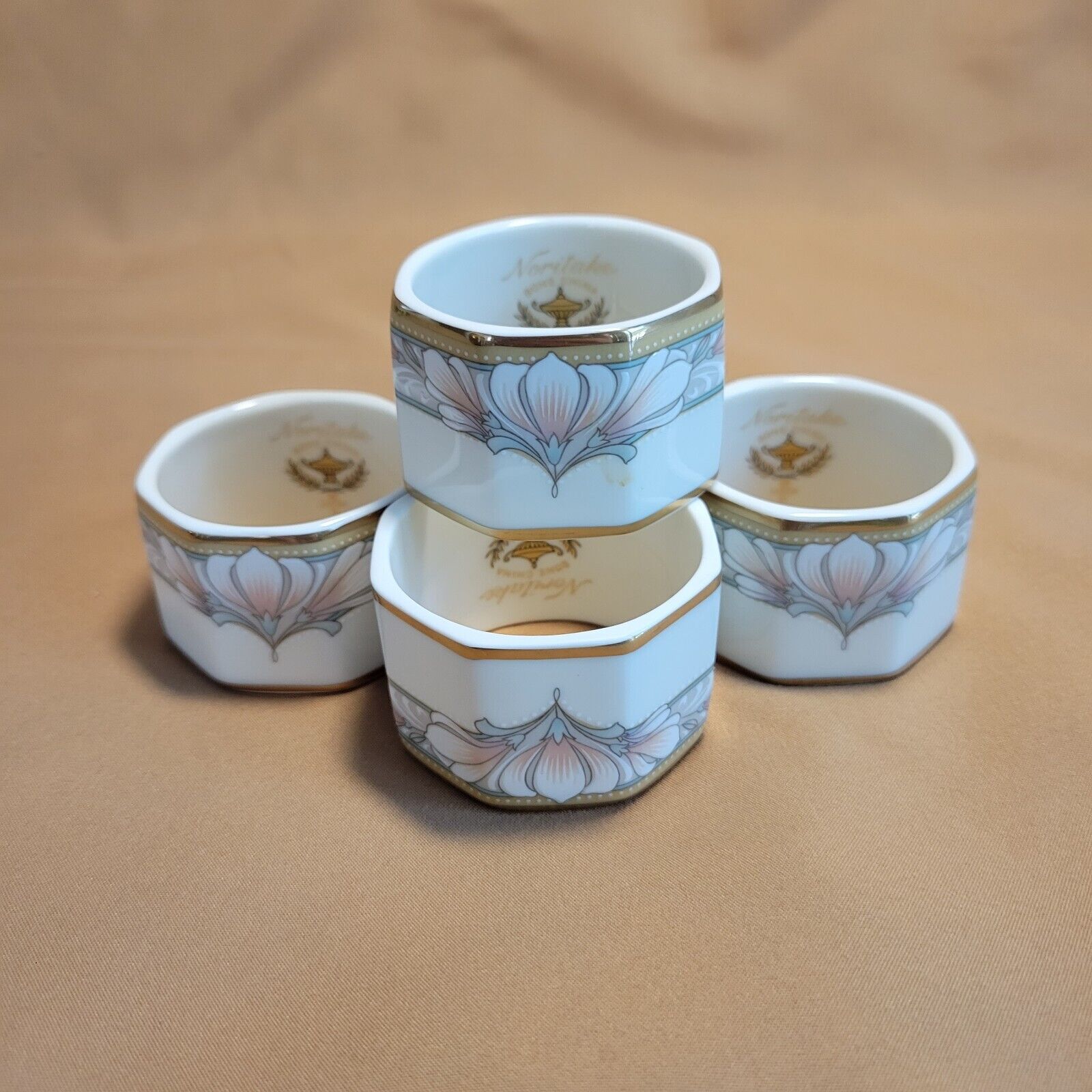 Noritake Shenandoah-Set Of 4-Napkin Rings-Boxed- Elegant